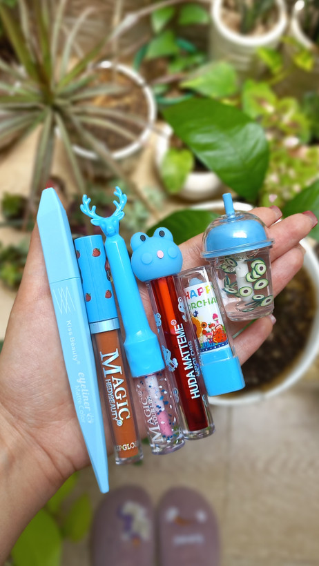 پک لوازم آرایشی آبی