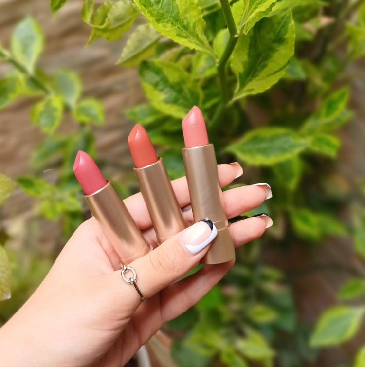 قیمت و خرید رژ لب جامد ویوید مات