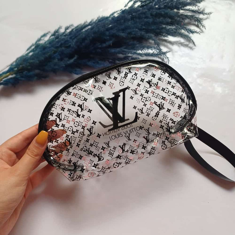 خرید کیف آرایشی LV