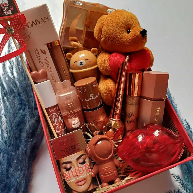 قیمت پک های هدیه ولنتاین