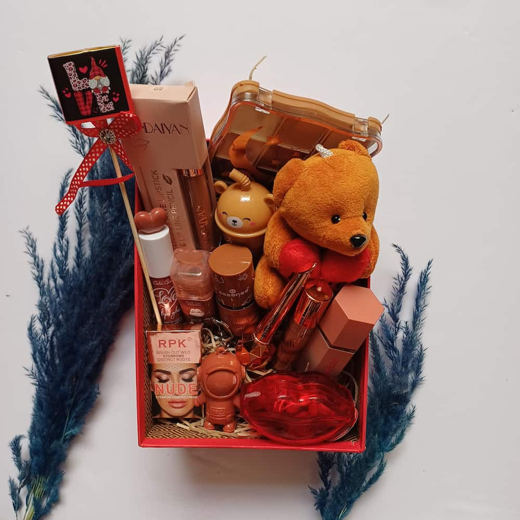 قیمت و خرید آنلاین پک هدیه ولنتاینی