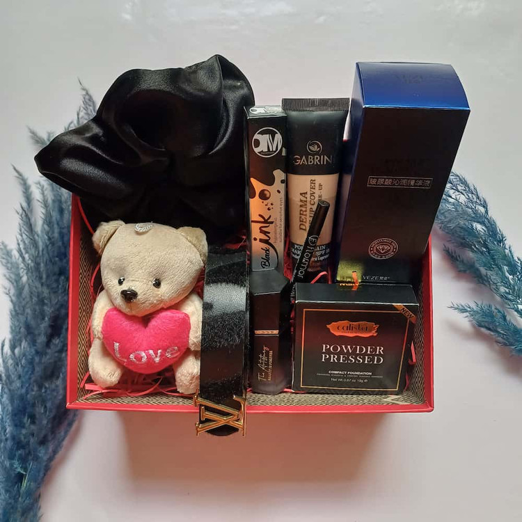 قیمت و خرید آنلاین پک هدیه ولنتاینی