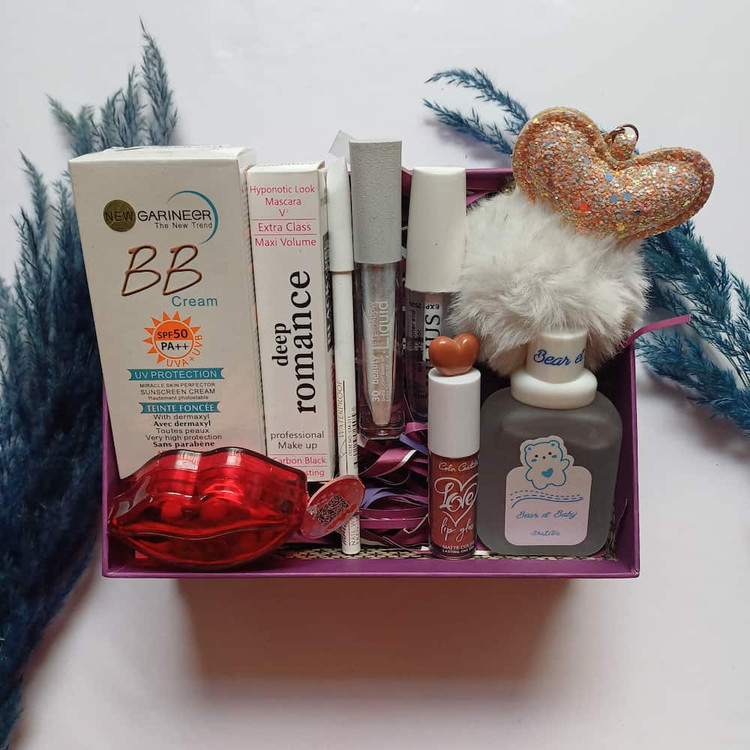 قیمت و خرید آنلاین پک هدیه ولنتاین سفید