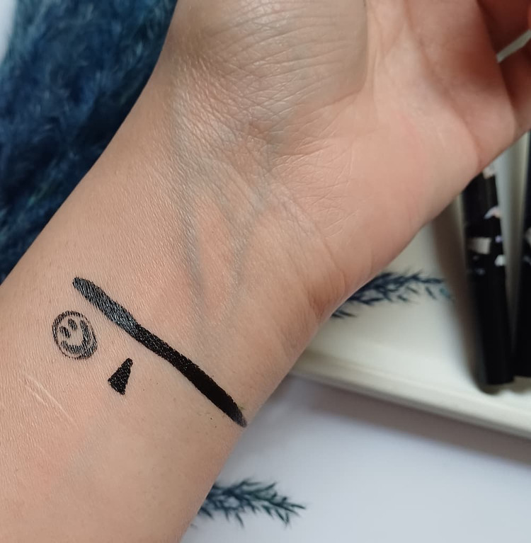 خرید خط چشم ماژیکی استامپی