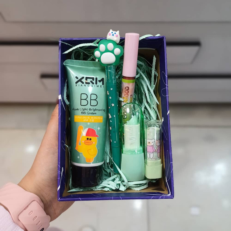 قمیت و خرید آنلاین پک هدیه روز دختر