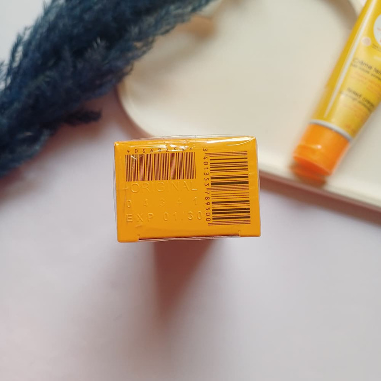 قیمت ضد افتاب رنگی بیودرما