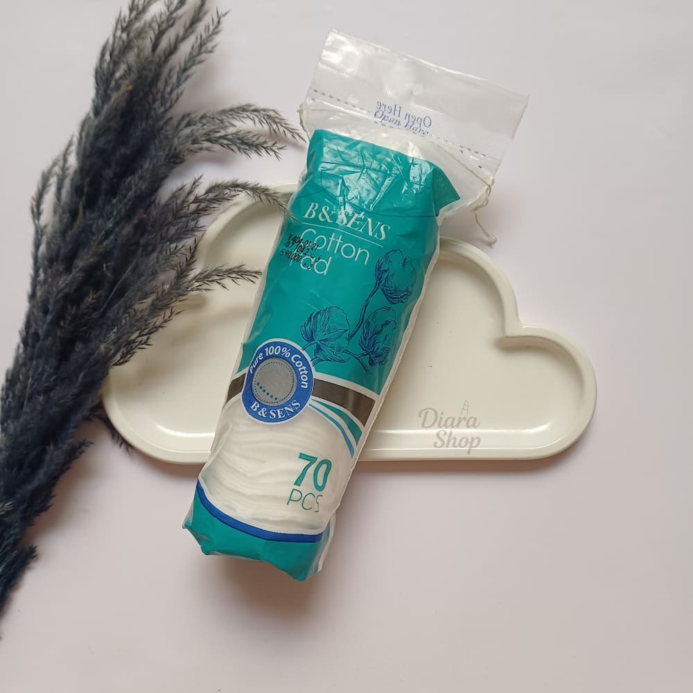 قیمت و خرید آنلاینبسته پد آرایشی پنبه ای B&SENS با ۷۰ عدد پد روی پسزمینه سفید