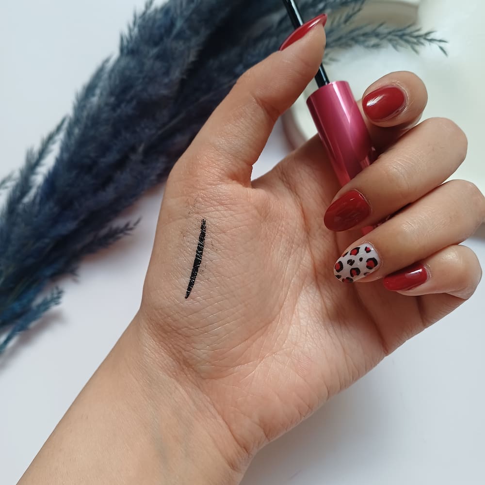 خرید خط چشم مویی ارزان